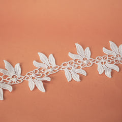 Chantilly Milky Lace (CH#103)