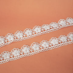 Chantilly Milky Lace (CH#100)