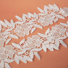 Chantilly Milky Lace (CH#94)