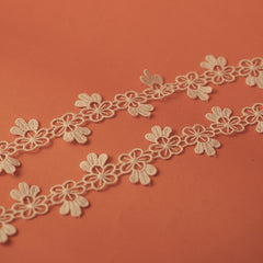 Chantilly Milky Lace (CH#118)