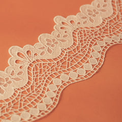 Chantilly Milky Lace (CH#115)