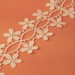 Chantilly Milky Lace (CH#109)