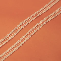 Chantilly Milky Lace (CH#121)